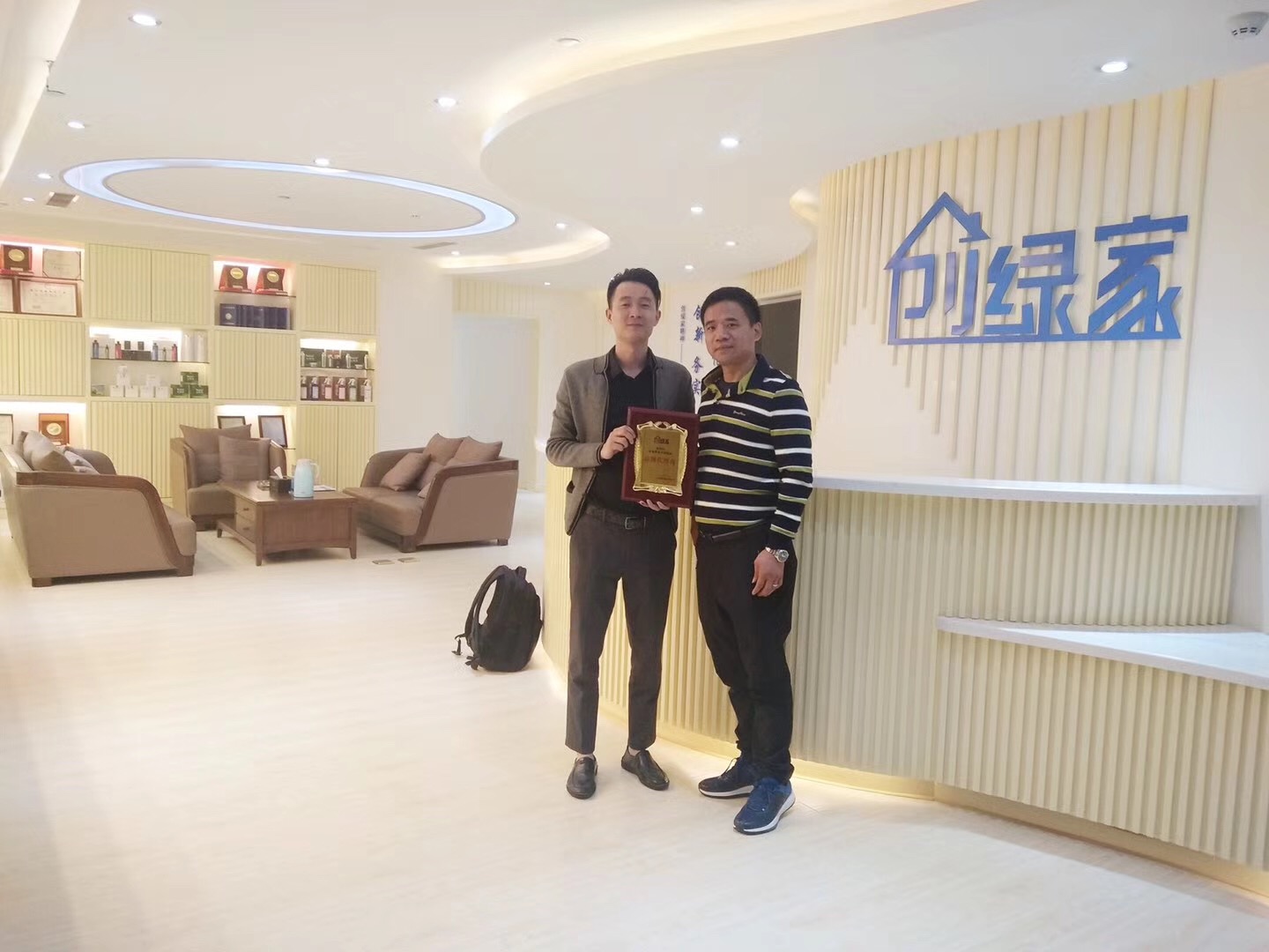 熱烈祝賀阮總簽約創(chuàng)綠家福州市區(qū)級代理！