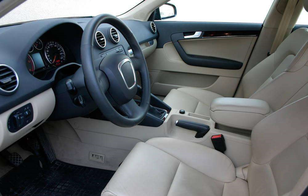 未經(jīng)過甲醛治理的新車，老人兒童不宜乘坐