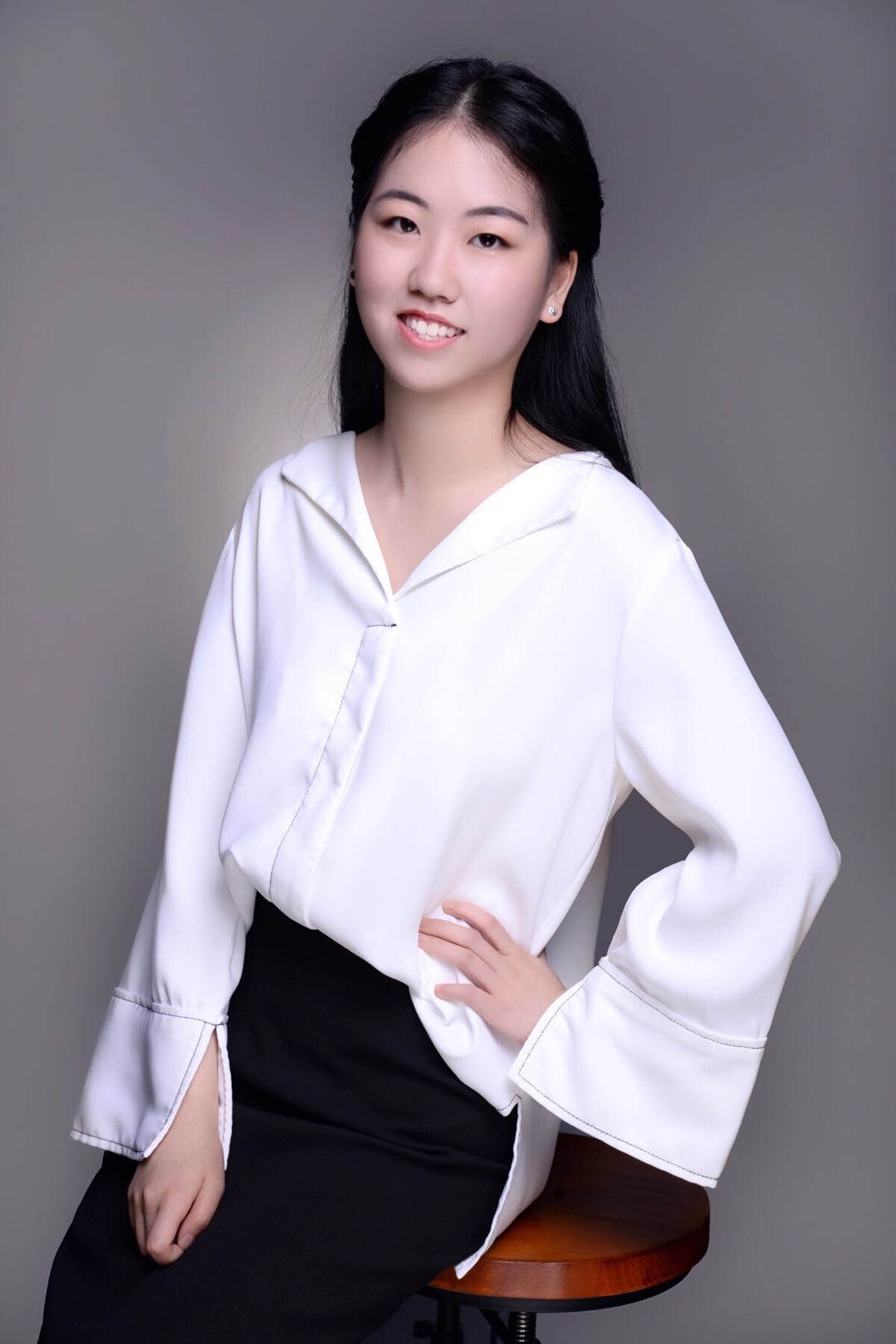 【1月生日會(huì)】本月壽星只有美少女，拍圖拍到小編手機(jī)內(nèi)存不夠啦！