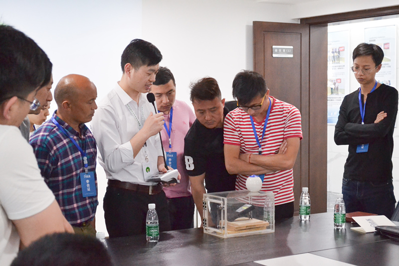 中國(guó)室內(nèi)裝飾協(xié)會(huì)室內(nèi)環(huán)境凈化治理專業(yè)委員會(huì)浙江中心第二期除醛技術(shù)交流峰會(huì)圓滿結(jié)束！