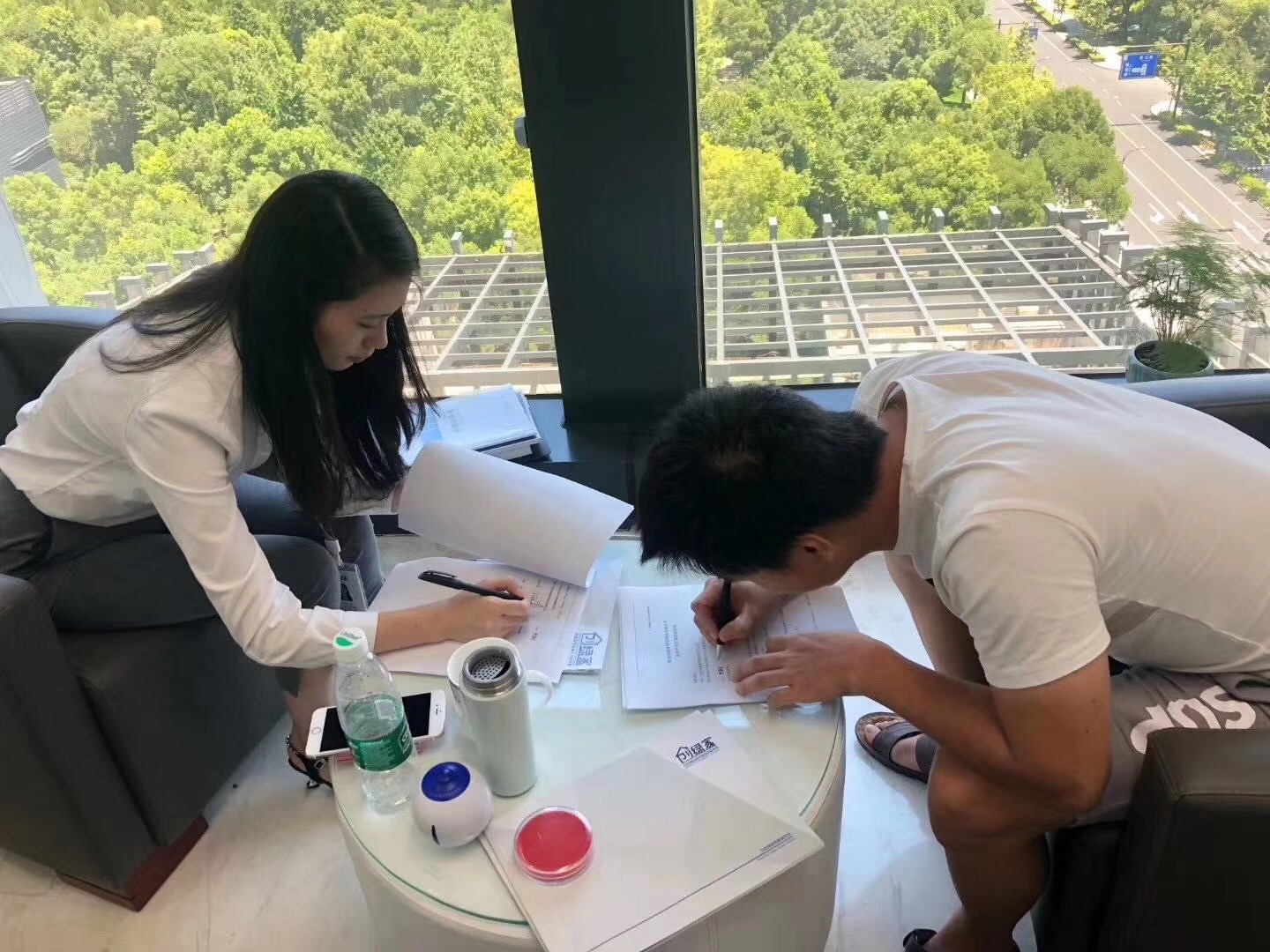 熱烈祝賀廖總簽約創(chuàng)綠家郴州市縣級代理！