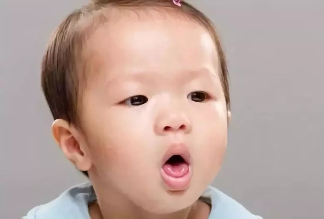 4歲男孩和媽媽辦“婚禮”，真相令人淚崩！