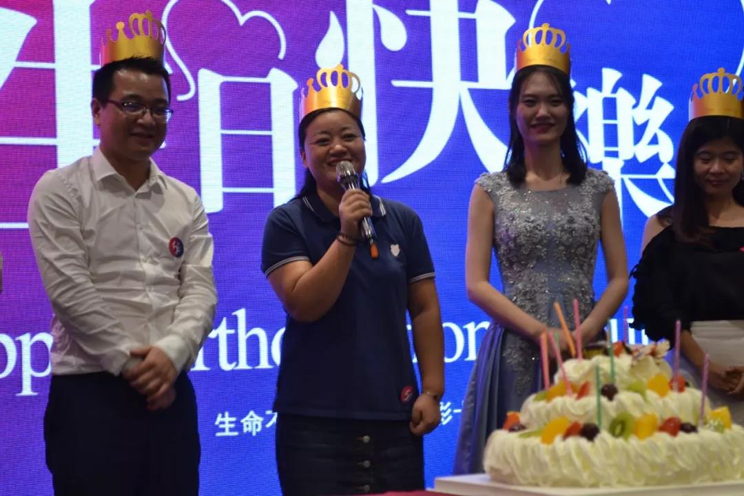 創(chuàng)綠家環(huán)保2018年中工作會(huì)議暨5周年慶典圓滿結(jié)束！