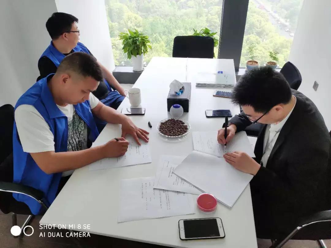 熱烈祝賀劉總、夏總簽約創(chuàng)綠家河南省安陽市縣級代理！