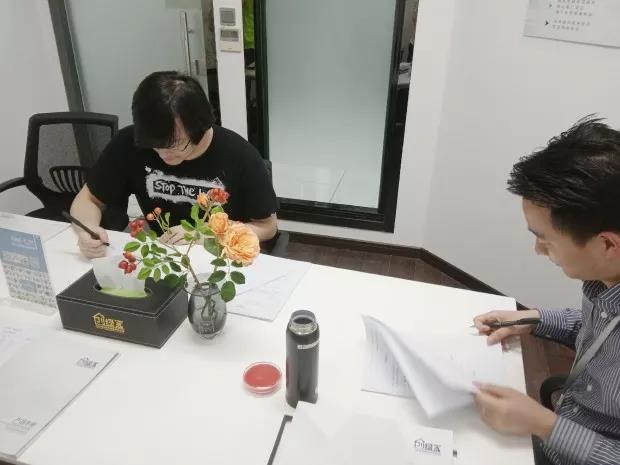 熱烈祝賀羅總簽約創(chuàng)綠家江蘇省南京市區(qū)級(jí)代理！